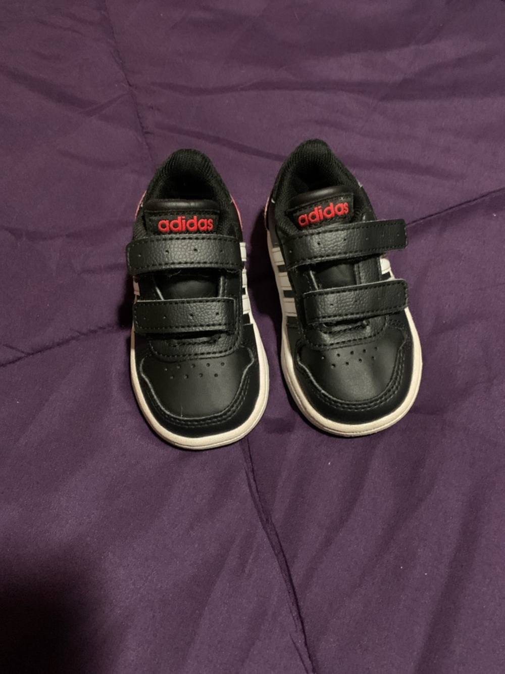 Adidas Hoops 2.0 toddler sneakers